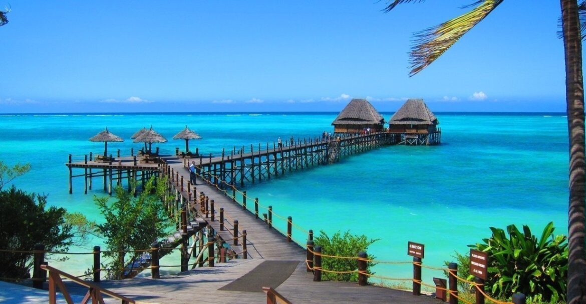 7-Day Tanzania Luxury Safari and Zanzibar Beach Holiday
